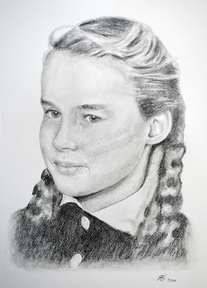 Bleistiftzeichnungen, Portraitzeichnungen, Mädchen Portraits zeichnen lassen Mädchen-Portrait